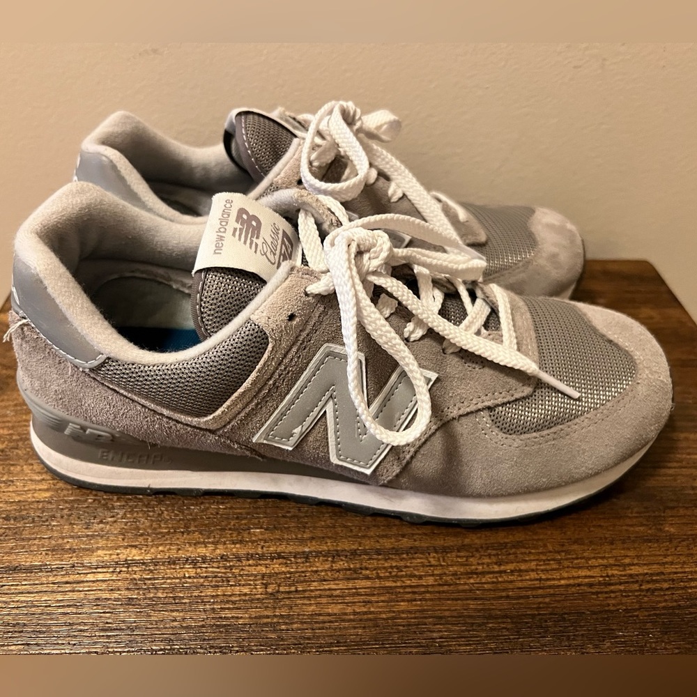 NB 574 classic size 8.5